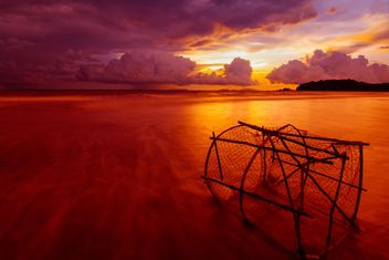 Cloudy sunset on a beach - image #183519 gratis