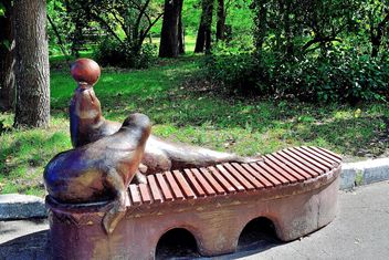 Sculptural bench - бесплатный image #229399