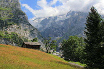 Mountains of the Grindelwald valley, 