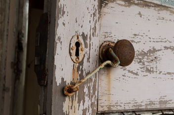 Rusty Door Knob - image #320409 gratis