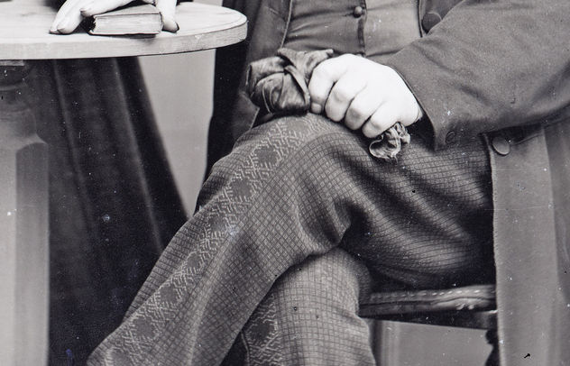 Detail of Victorian gentleman's trousers - image #321389 gratis