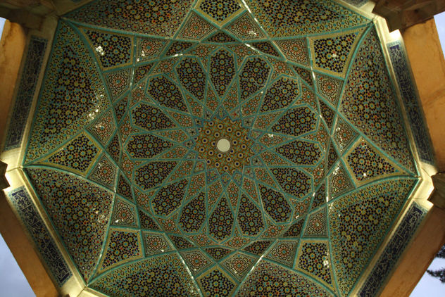 Hafez's tomb - Ceiling - image #321499 gratis