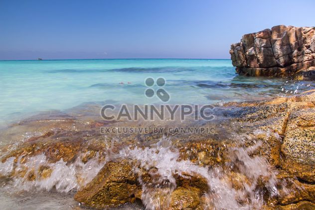 A high-dynamic look to this rocky sea shore - image #334249 gratis