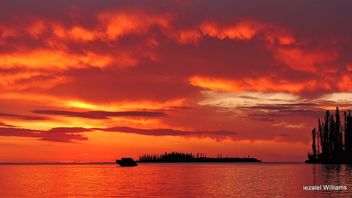 Sunset in Isle of Pines in New Caledonia by iezalel williams DSCN9235-001 - бесплатный image #462769