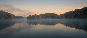 Early Morning Mist on Lake Needwood - Kostenloses image #494099
