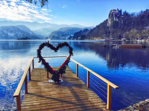 Pier and heart arch, Lake Bled - image #186819 gratis