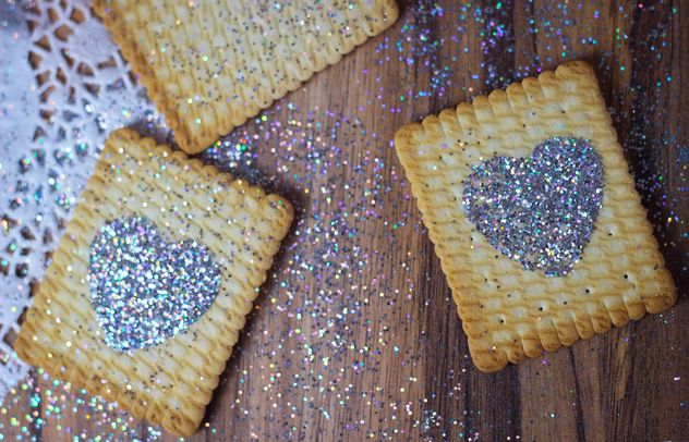 Cookies with glitter hearts - бесплатный image #187639