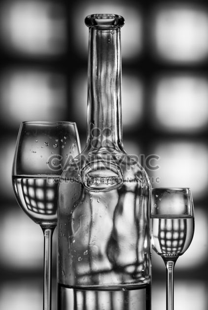 wine glasses and bottle silhouette gray background - image gratuit #187669 