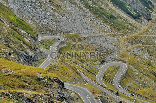 winding road transylvania carpathians mountains - image #198119 gratis