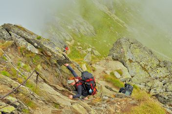 Hiking in high montains. danger, stones, alpinist - бесплатный image #198129