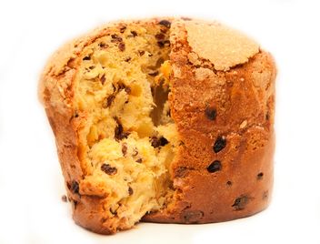 cupcake with raisins on a white background - image #273169 gratis