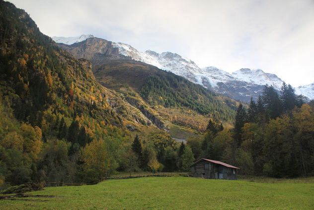 Autumn in the world of mountains - Kostenloses image #287209