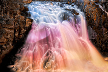 Vibrant Bokeh Falls - бесплатный image #295219