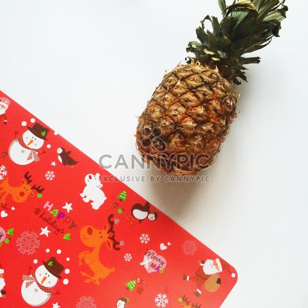pineapple and red fun napkin - Free image #329269
