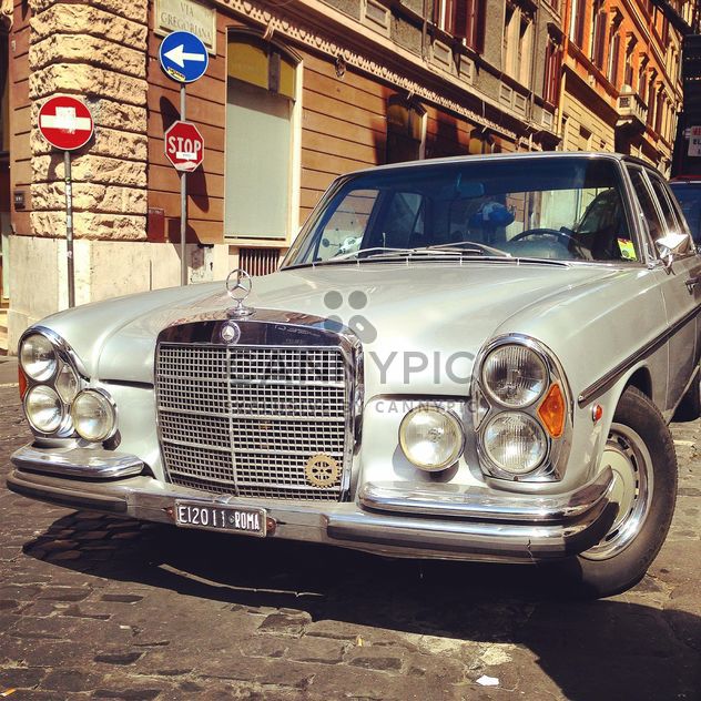Old Mercedes car - image gratuit #331159 