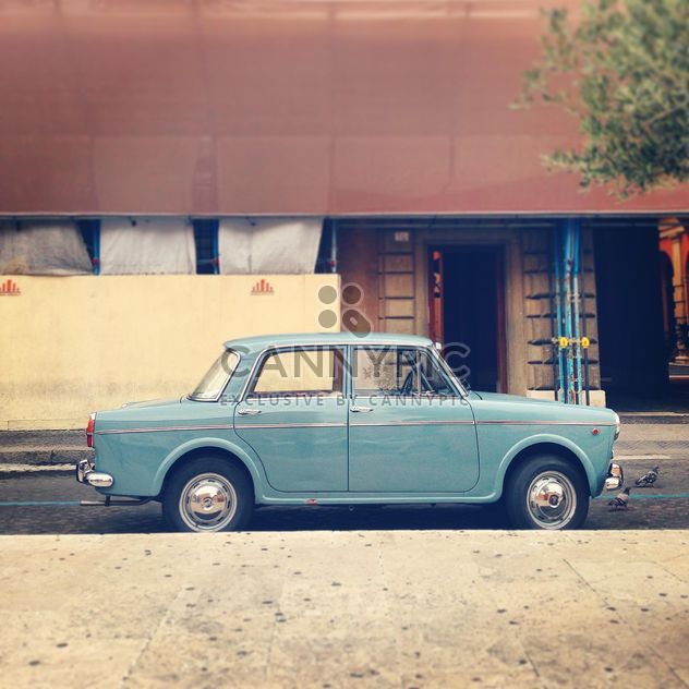 Old Fiat car in the street of Rome - image gratuit #331899 