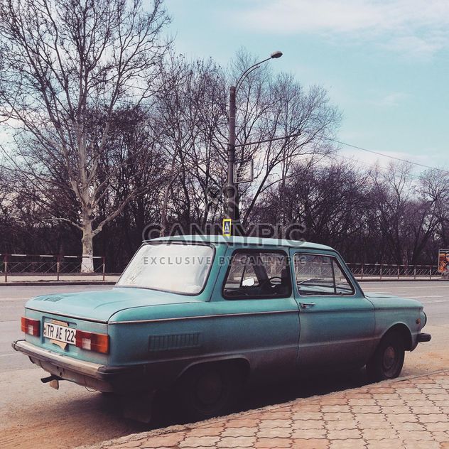 Old blue Soviet car - image gratuit #332089 