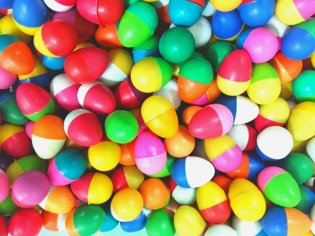 Multi-colored balls in a pile - Free image #335179