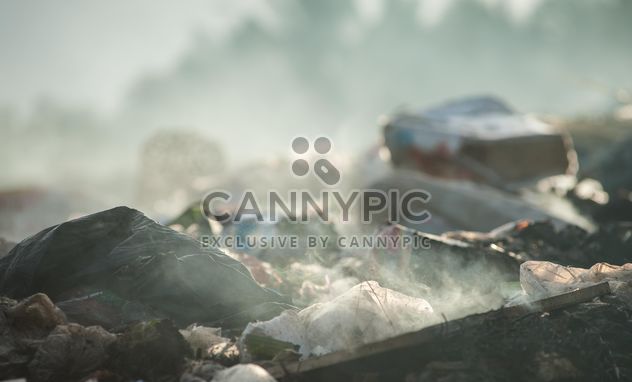 Pile of waste and trash - Kostenloses image #337519