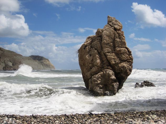 Huge rock on a sea shore in Cyprus - бесплатный image #342499