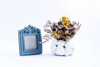A composition with vintage photo frame and vase with dry flowers.jpg - Free image #450989