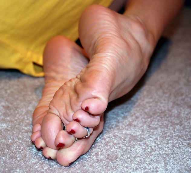 Alicia - Sexy Lexi Closeup Feet & Soles - image #494669 gratis